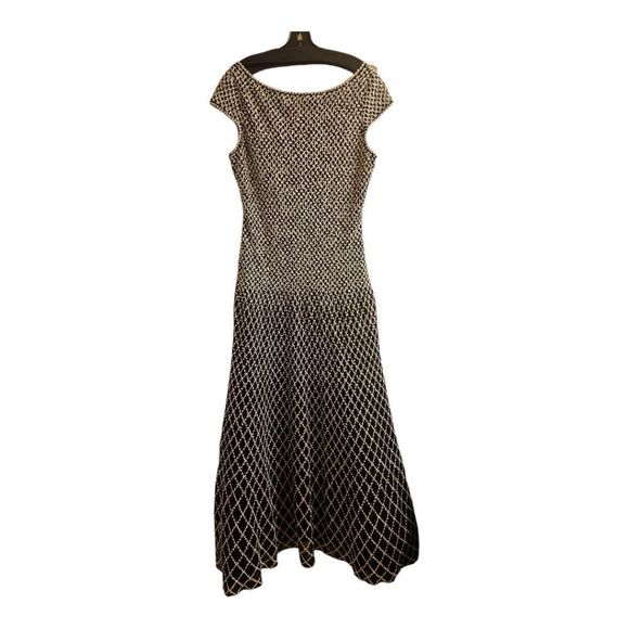 ST JOHN Novelty Diamond Knit Bateau-Neck Cap-Sleeve Gown - Size 12 - Picture 2 of 10